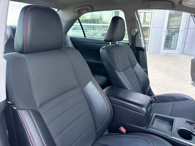 Used 2017 Toyota Camry SE FWD image 29