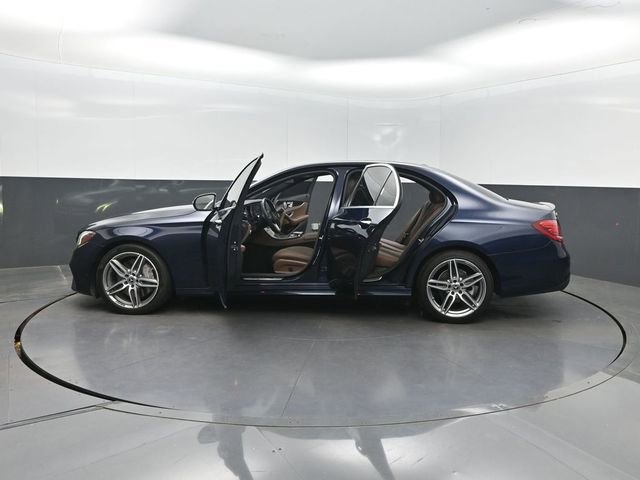 Used 2019 Mercedes-Benz E 300 image 37