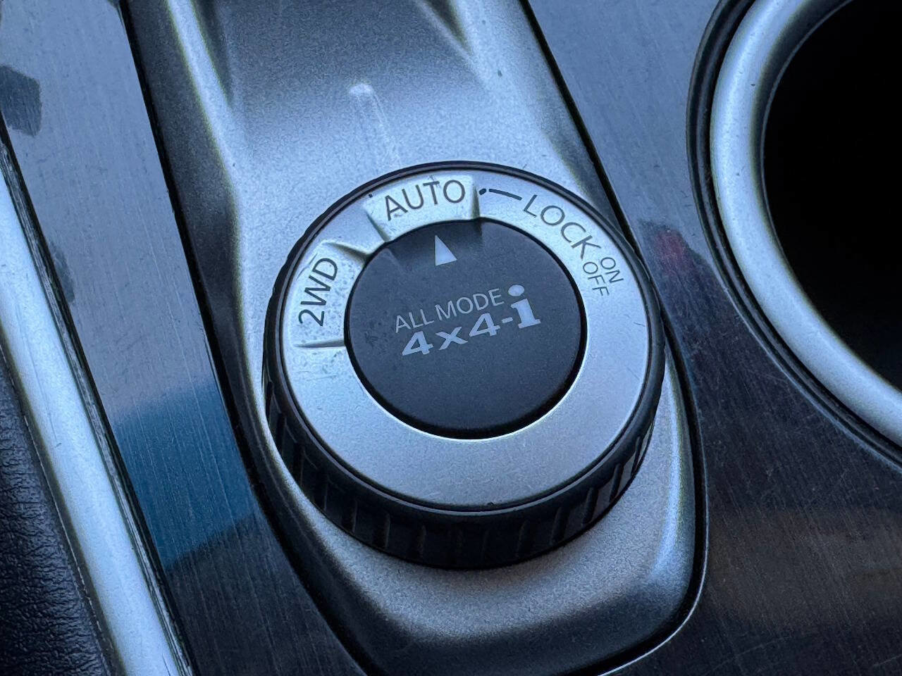 Used 2013 Nissan Pathfinder S image 21