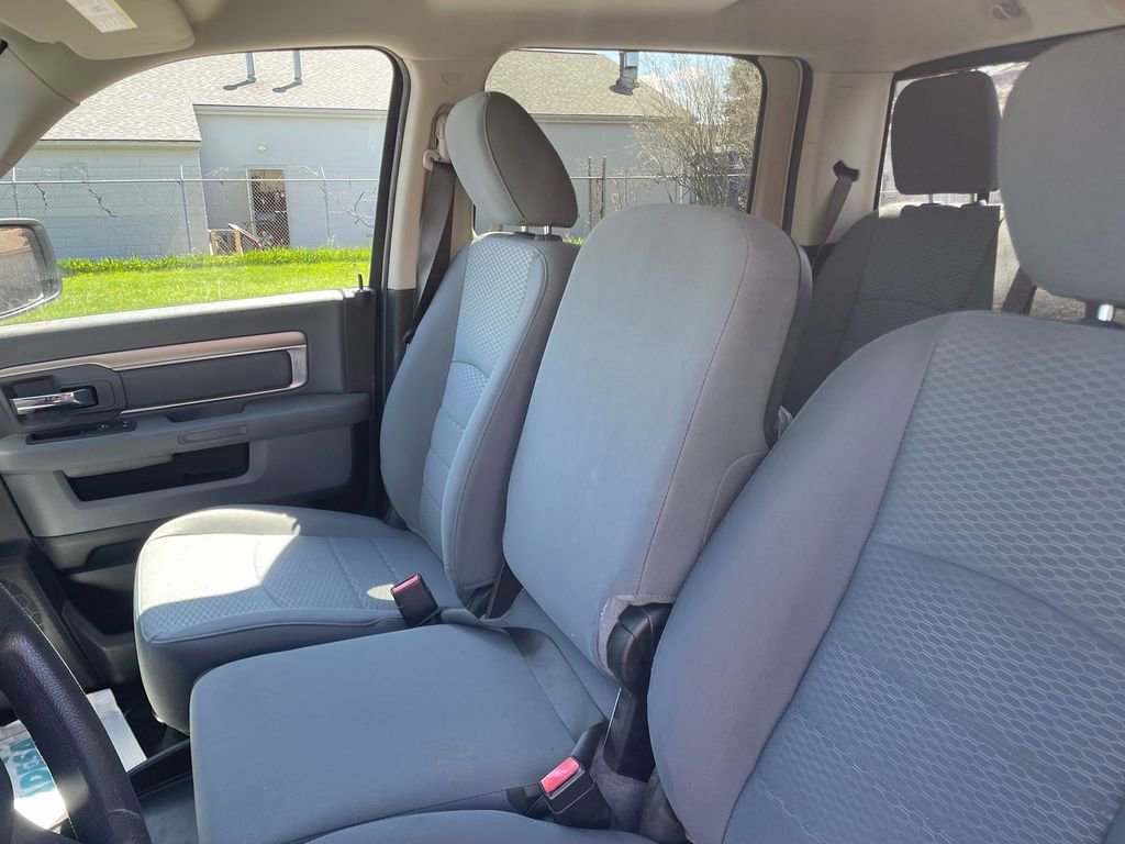 Used 2019 RAM 1500 Classic SLT AWD/4WD image 24