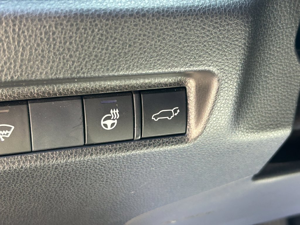 Used 2019 Toyota RAV4 XSE w/ XSE Weather Package AWD/4WD image 28