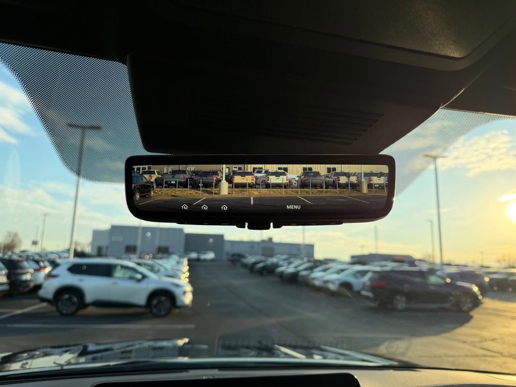 Used 2024 Nissan Armada Platinum w/ Captain's Chairs Package image 44