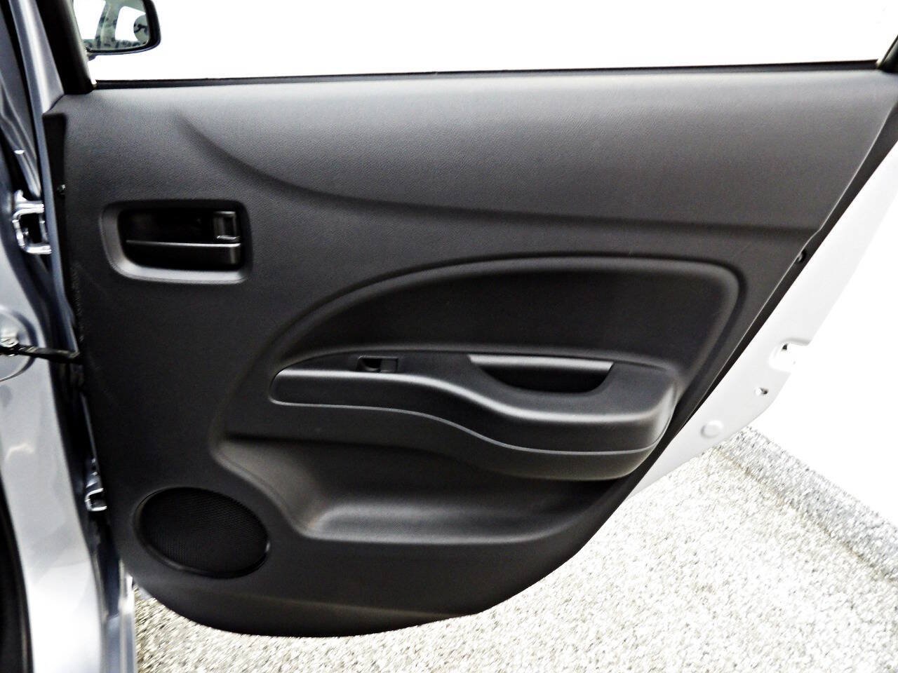 Used 2015 Mitsubishi Mirage ES FWD image 12