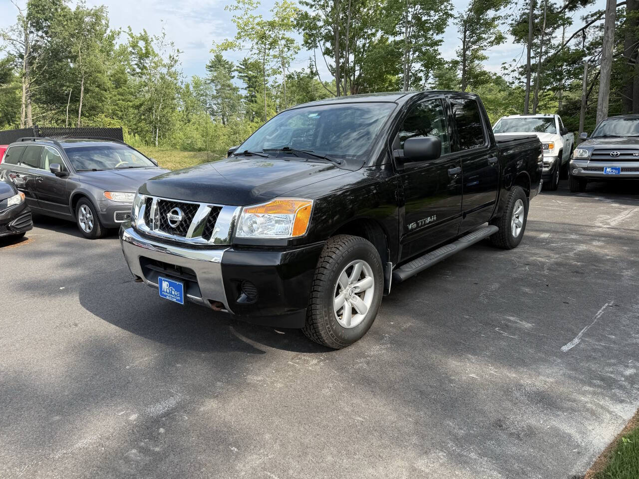 Used 2015 Nissan Titan SV AWD/4WD image 4