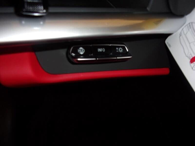 Used 2023 Chevrolet Corvette Stingray Premium Conv w/ Z51 Performance Package image 14