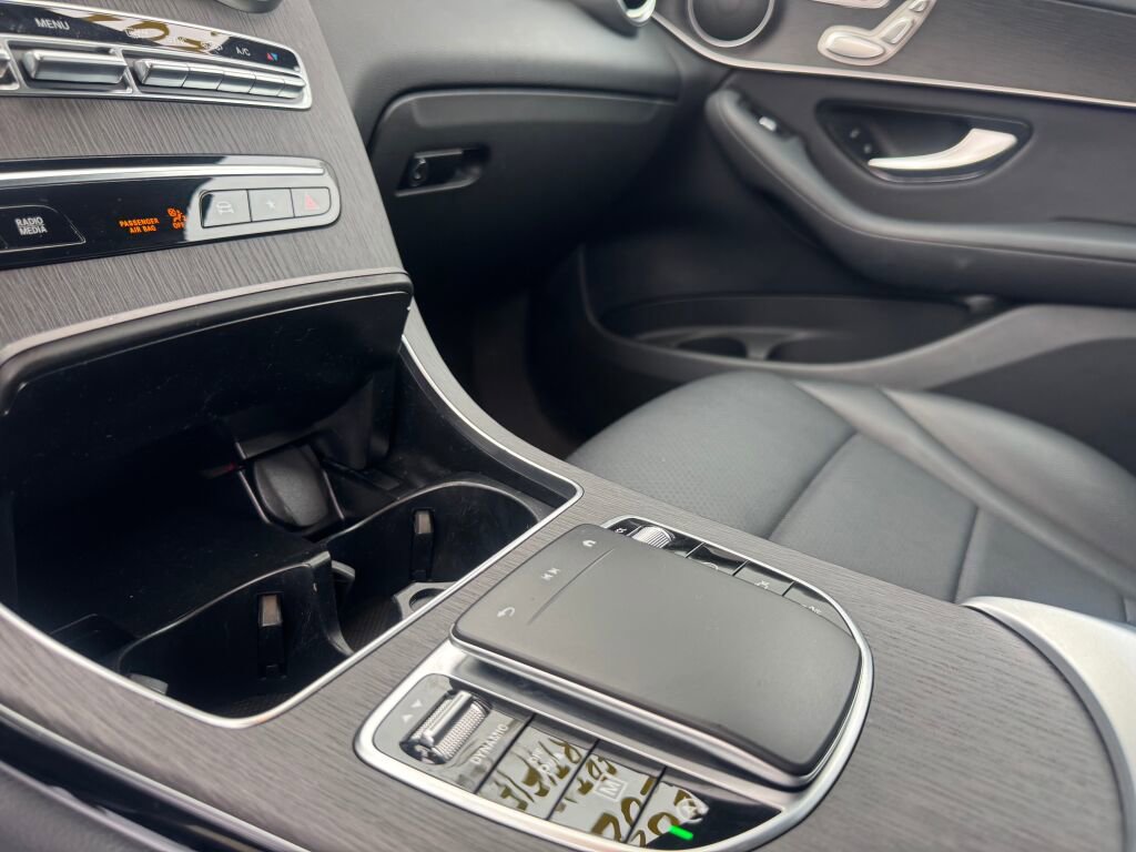 Certified 2022 Mercedes-Benz GLC 300 GLC 300 image 8