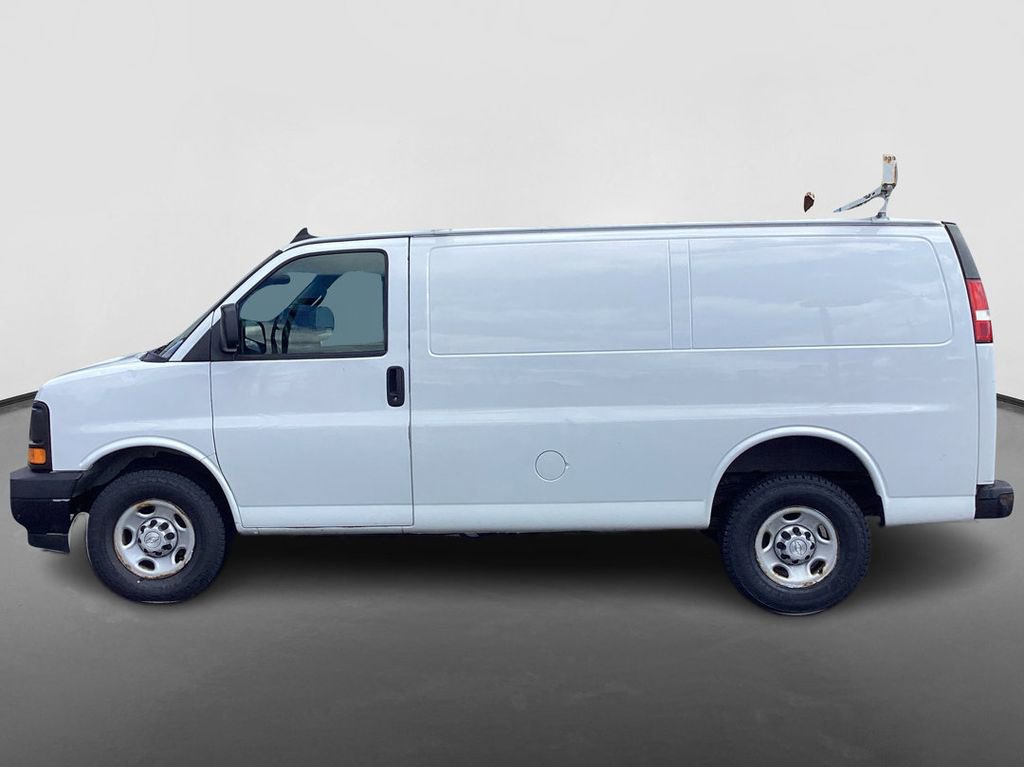 Used 2017 Chevrolet Express 2500 image 8