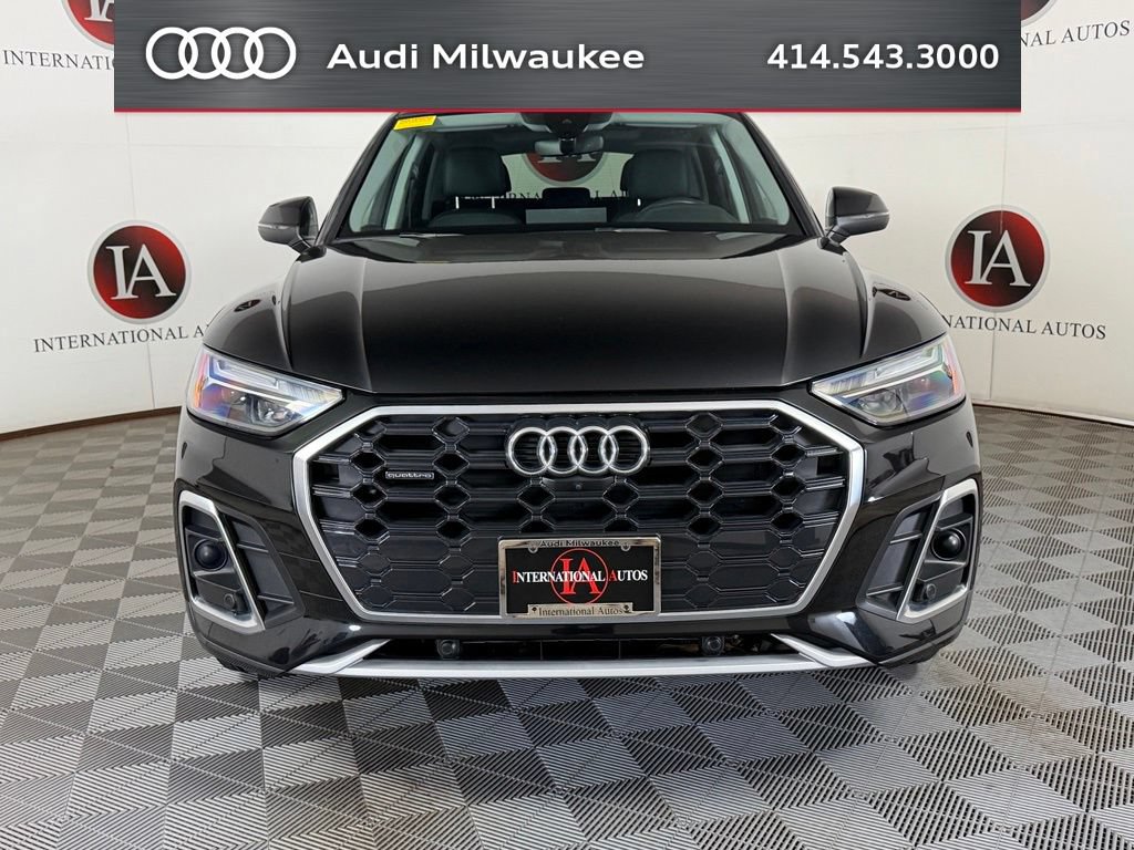 Used 2023 Audi Q5 2.0T Premium Plus w/ Premium Plus Package AWD/4WD image 2