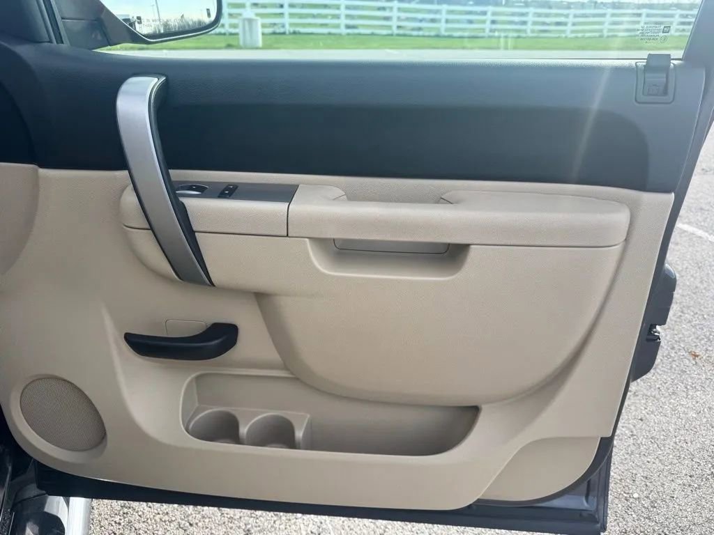 Used 2010 GMC Sierra 1500 SLE w/ Power Pack Plus image 15