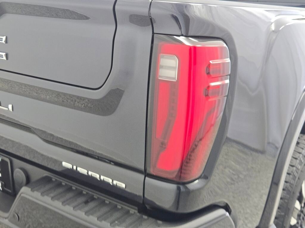 Certified 2024 GMC Sierra 2500 Denali Ultimate w/ LPO, GMC Protection Package image 13