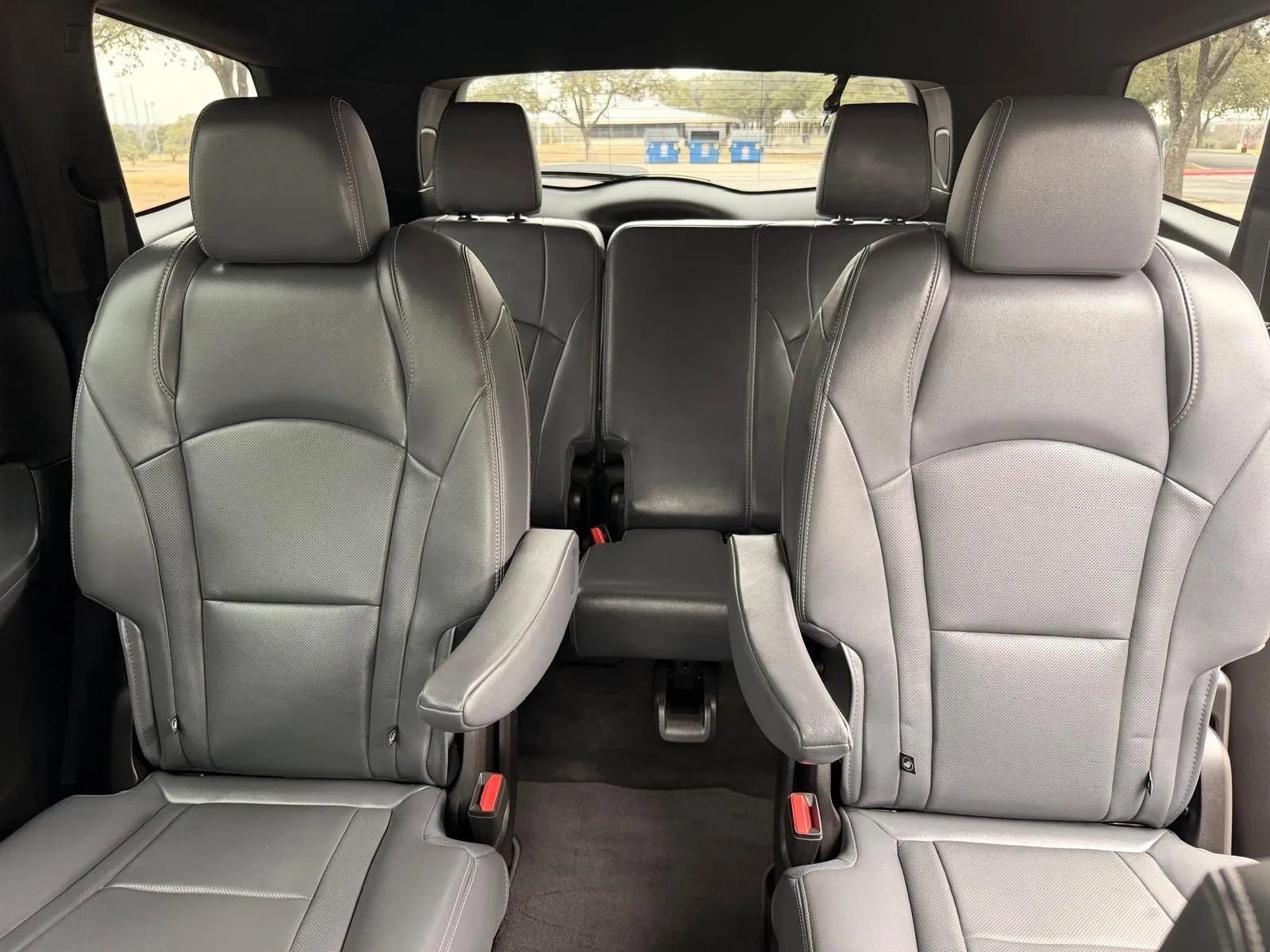 Used 2023 Buick Enclave Essence w/ Experience Buick Package FWD image 21