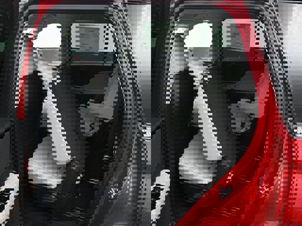 New 2026 Lincoln Aviator AWD w/ Jet Appearance Package image 30