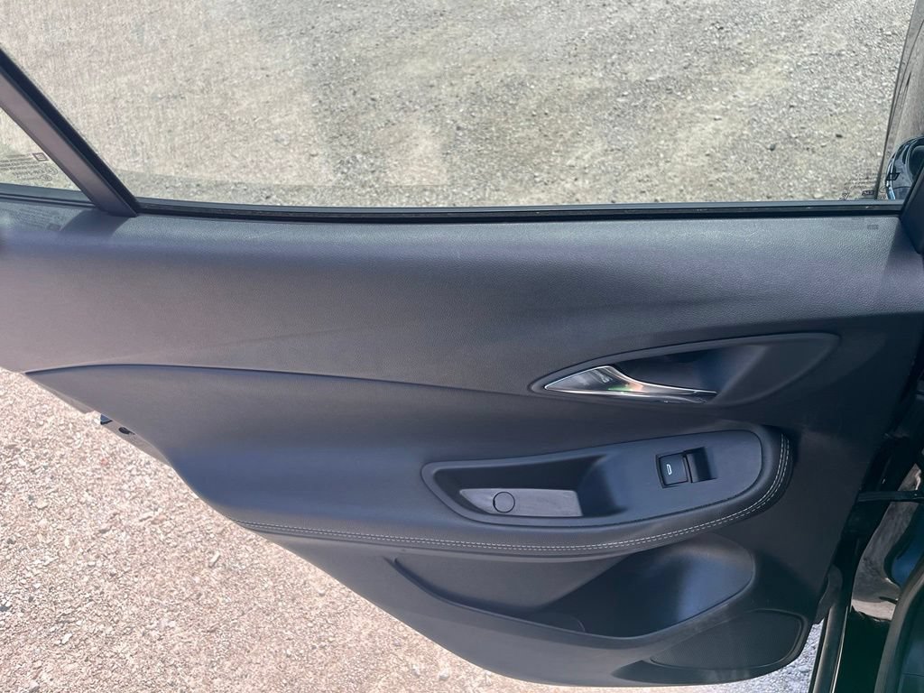 Used 2023 Buick Encore GX Select FWD image 23