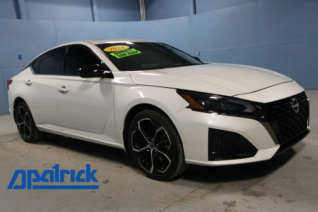 Used 2024 Nissan Altima 2.5 SR w/ SR Premium Package