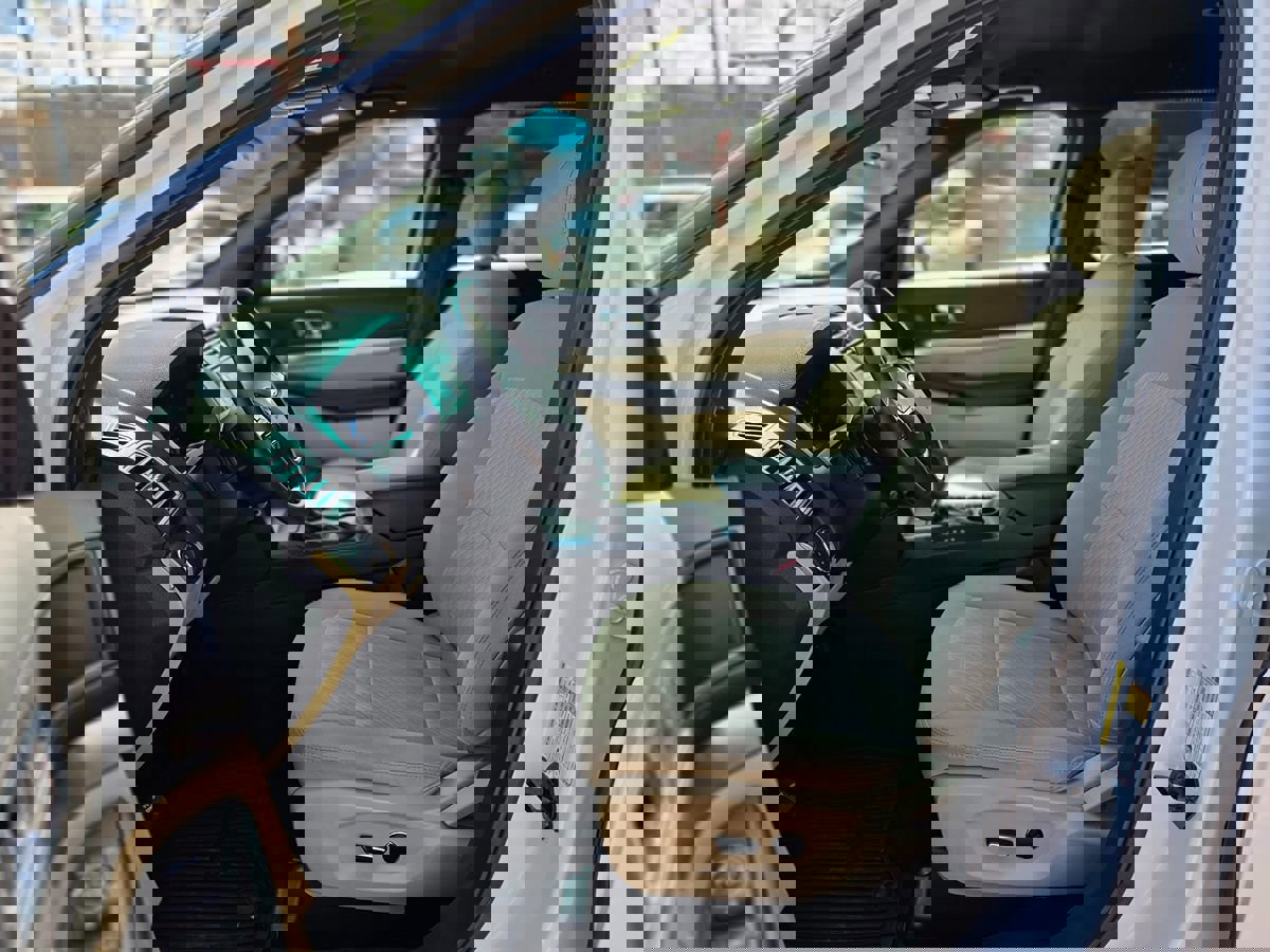 Used 2016 Ford Explorer FWD image 22