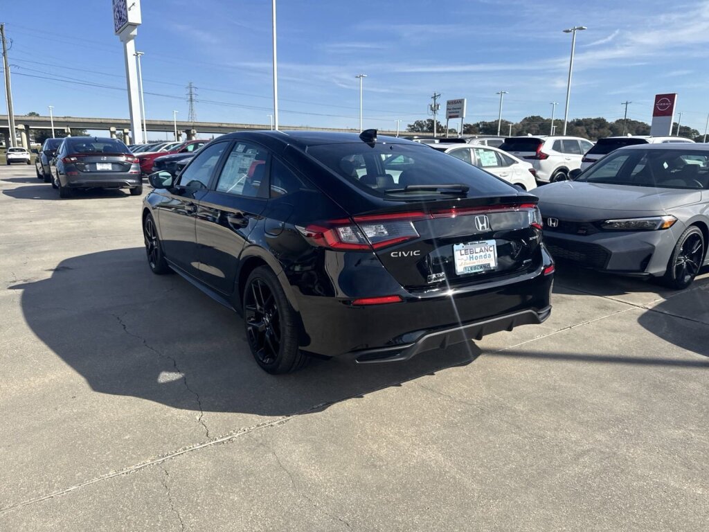 Certified 2025 Honda Civic Sport image 4