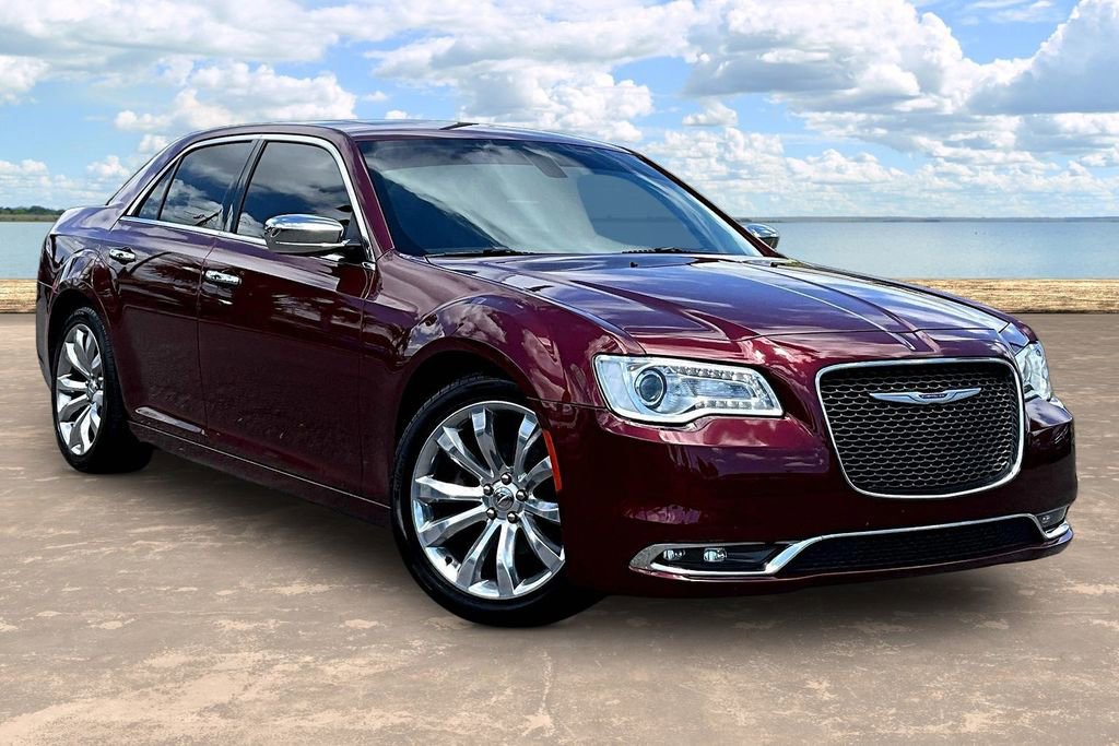 Used 2020 Chrysler 300 Limited RWD image 3