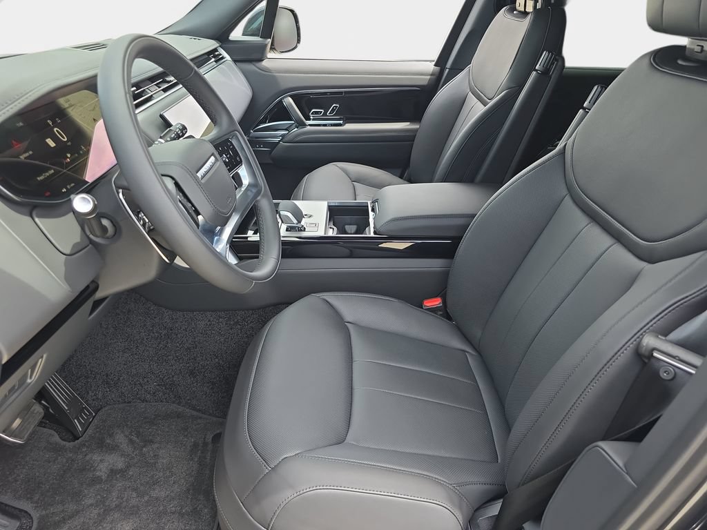 New 2026 Land Rover Range Rover Long Wheelbase SE AWD/4WD image 17