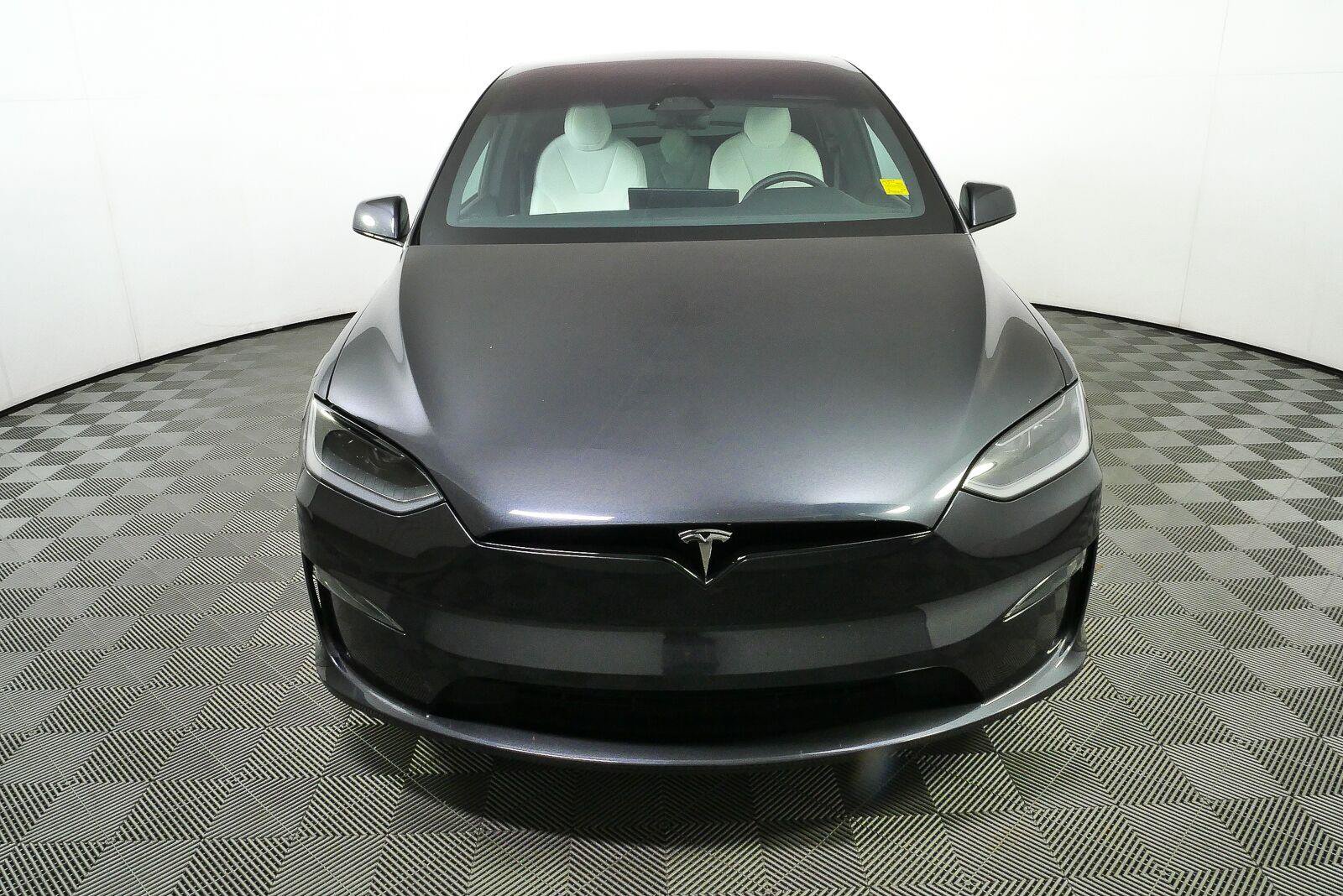 Used 2025 Tesla Model X AWD/4WD image 33