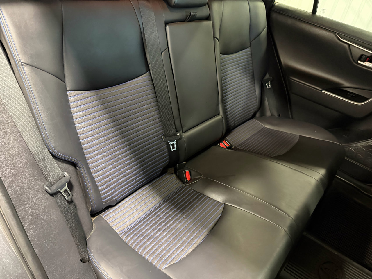 Used 2020 Toyota RAV4 XSE image 26