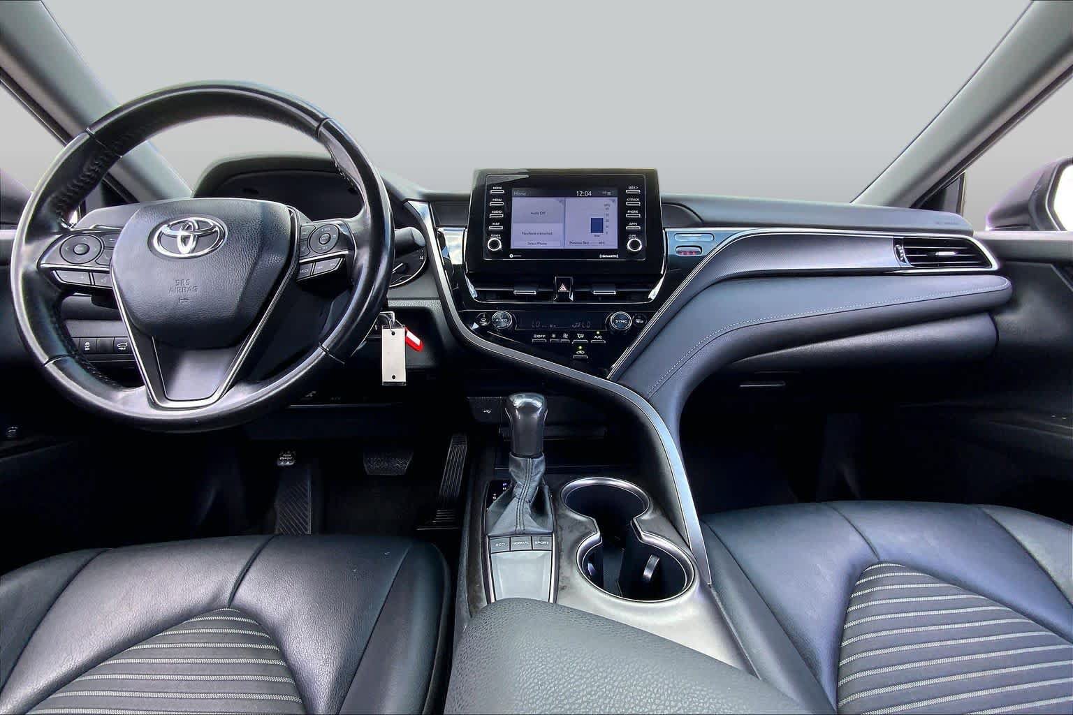 Used 2024 Toyota Camry SE FWD image 15
