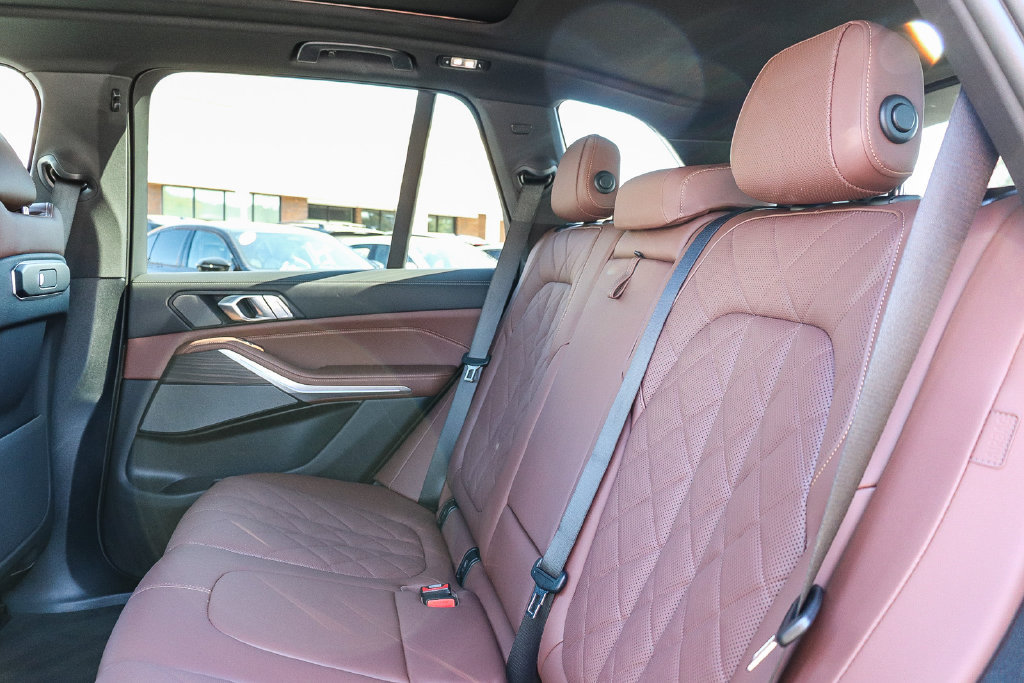 Used 2026 BMW X5 xDrive40i w/ Premium Package AWD/4WD image 18