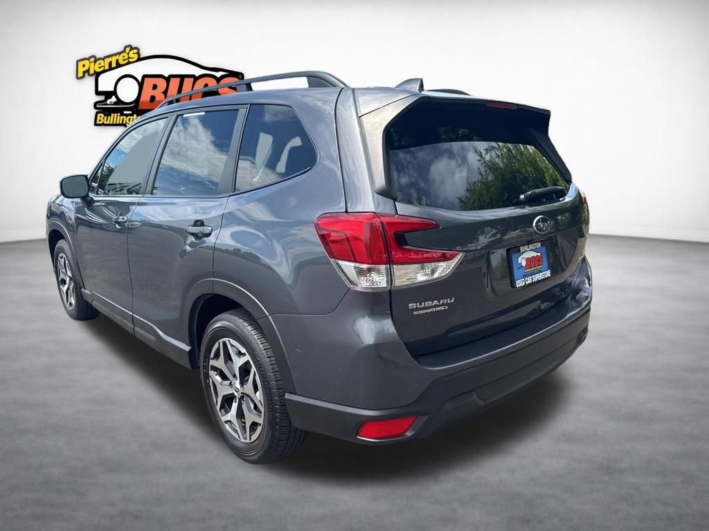 Used 2021 Subaru Forester Premium AWD/4WD image 3