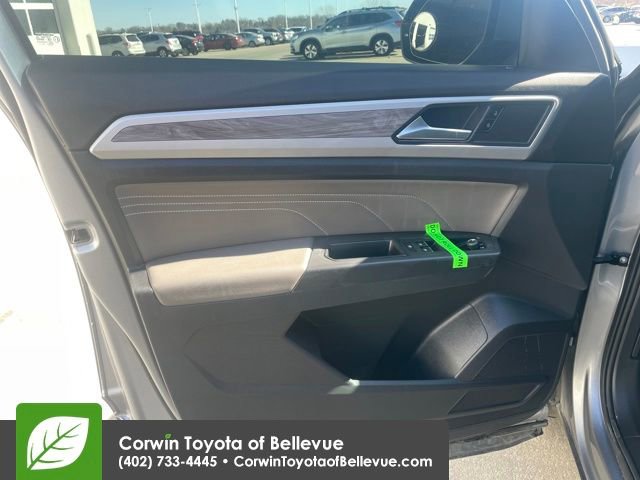 Used 2022 Volkswagen Atlas Cross Sport SE image 17