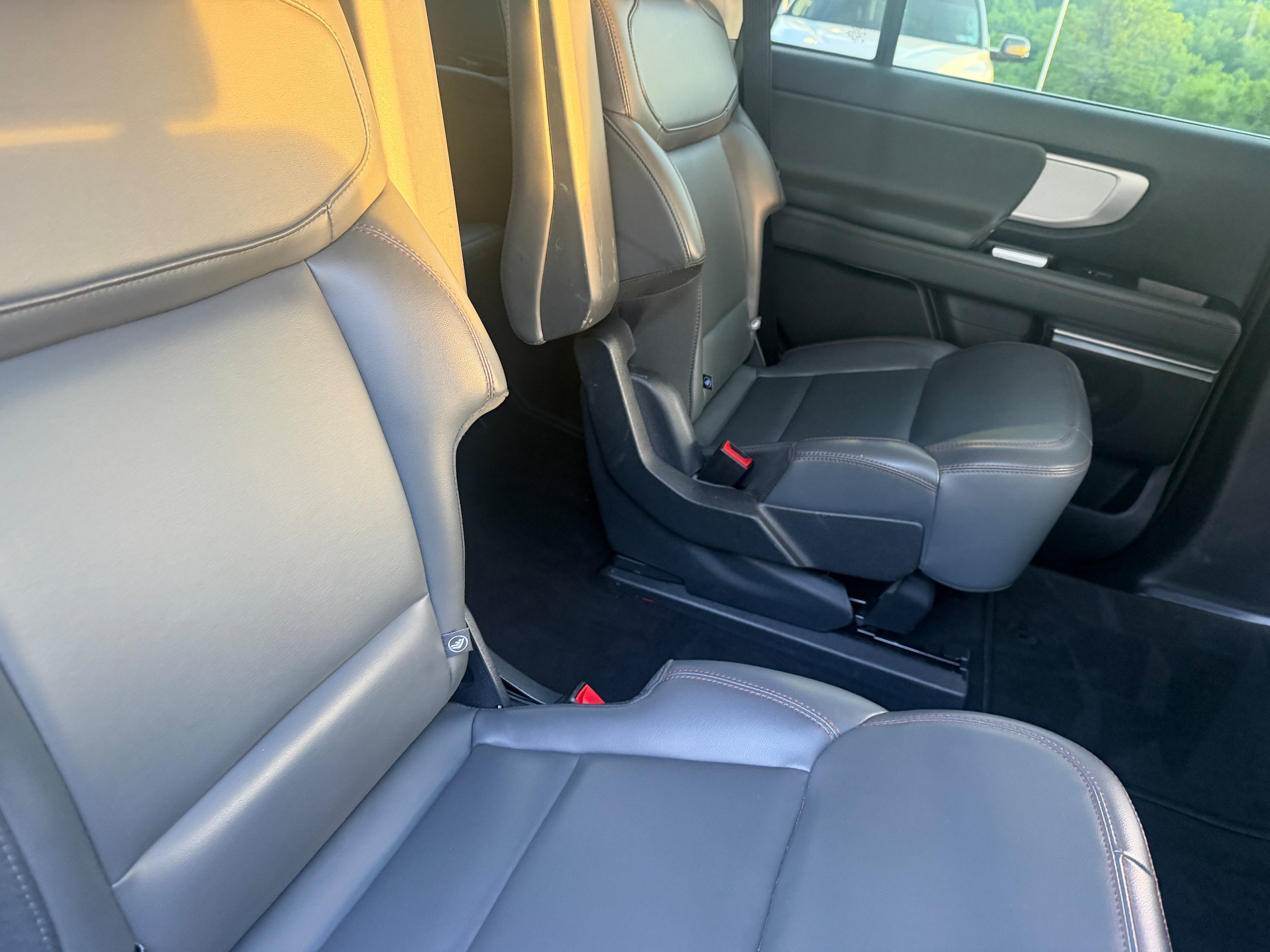 Certified 2025 Ford Expedition Active AWD/4WD image 19