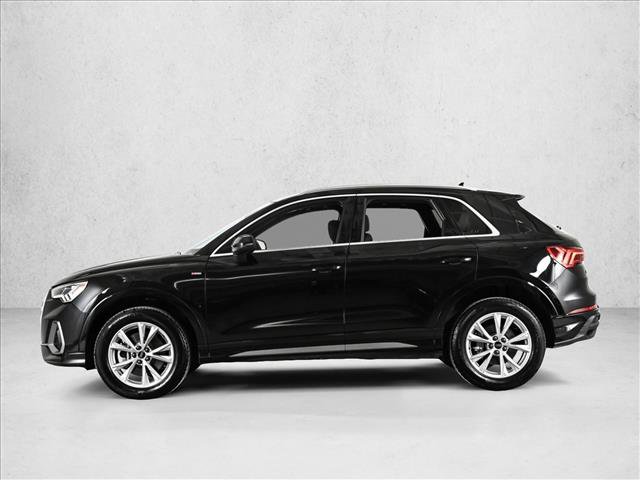 Certified 2025 Audi Q3 2.0T Premium w/ Convenience Package image 9