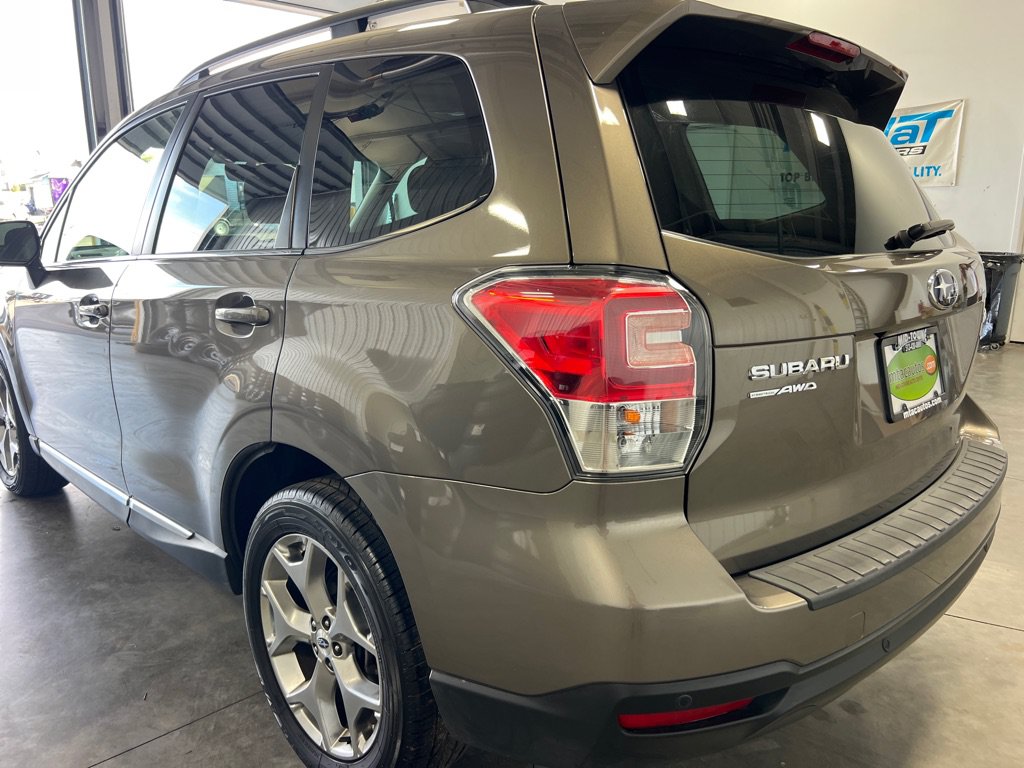 Used 2018 Subaru Forester 2.5i Touring AWD/4WD image 5