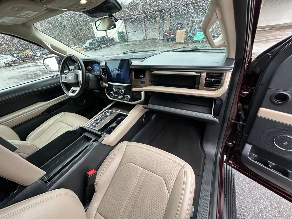 Used 2024 Ford Expedition Max Limited image 27