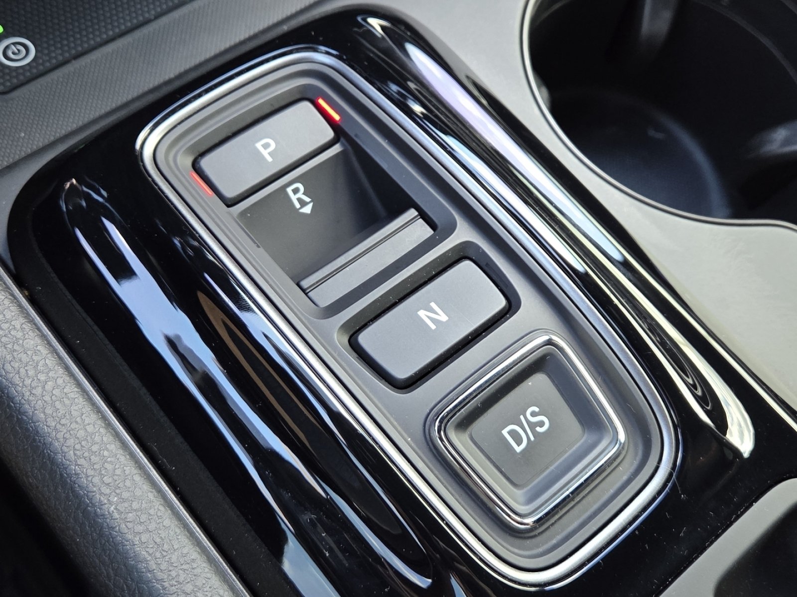 Used 2025 Honda Pilot TrailSport image 33