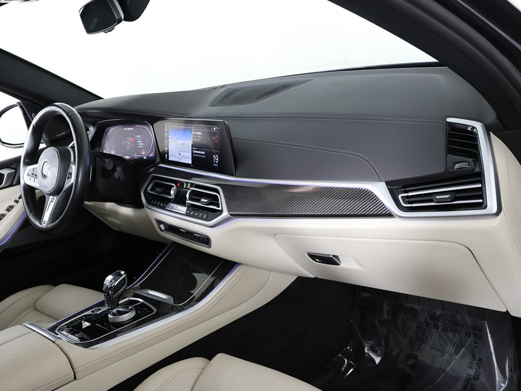 Used 2022 BMW X5 M50i AWD/4WD image 34