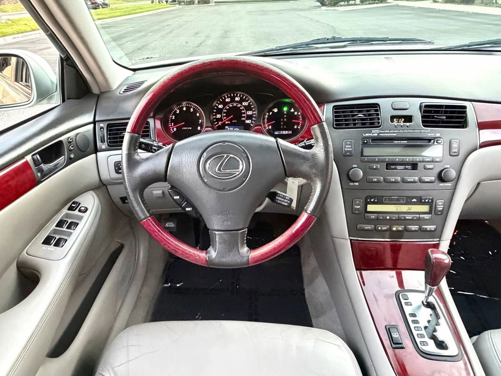 Used 2004 Lexus ES 330 image 14