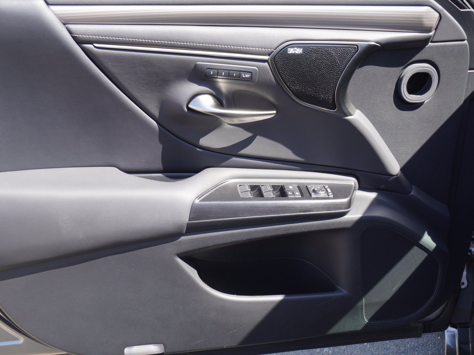 Used 2021 Lexus ES 350 F Sport w/ Accessory Package 2 FWD image 20
