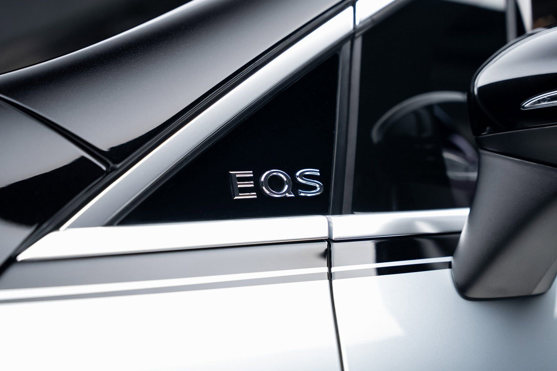 Used 2024 Mercedes-Benz Maybach EQS 680 4MATIC image 22