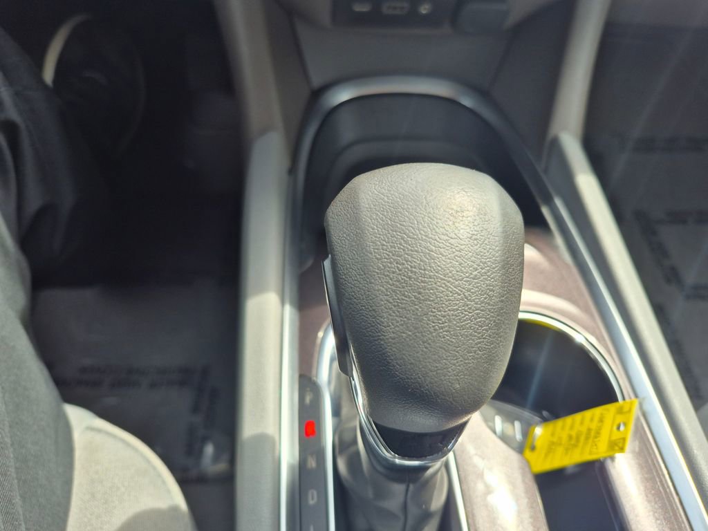 Used 2021 Chevrolet Malibu LT image 15