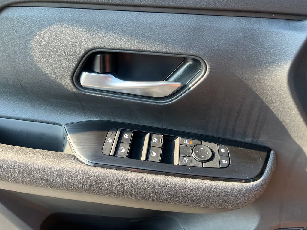 New 2027 Nissan Kicks SV w/ SV Premium Package FWD image 13