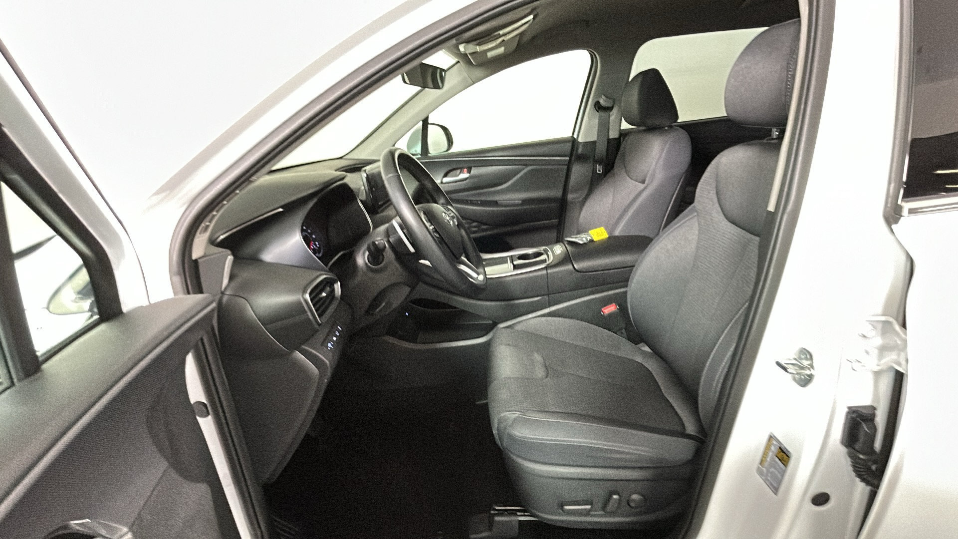 Certified 2023 Hyundai Santa Fe SEL AWD/4WD image 15