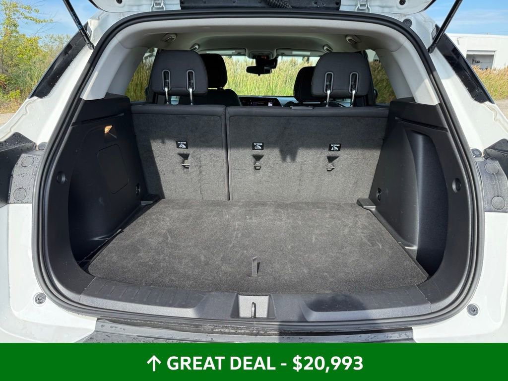 Used 2024 Chevrolet TrailBlazer LT w/ Driver Confidence Package image 31