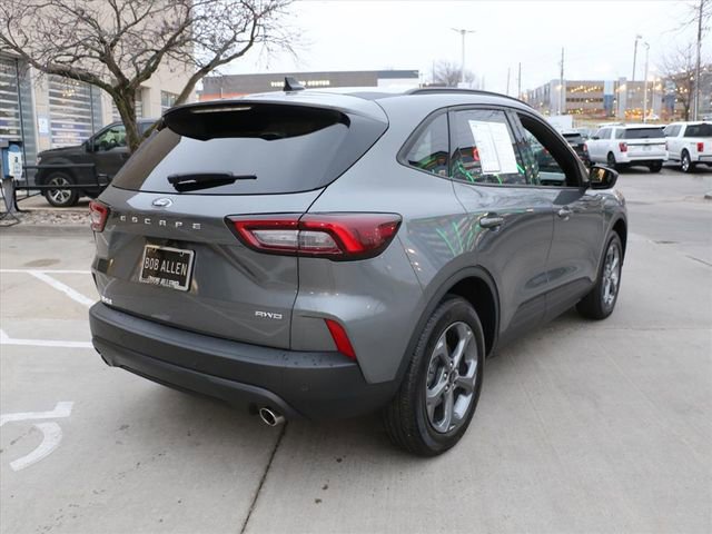 Used 2025 Ford Escape ST-Line w/ Tech Pack #1 image 5