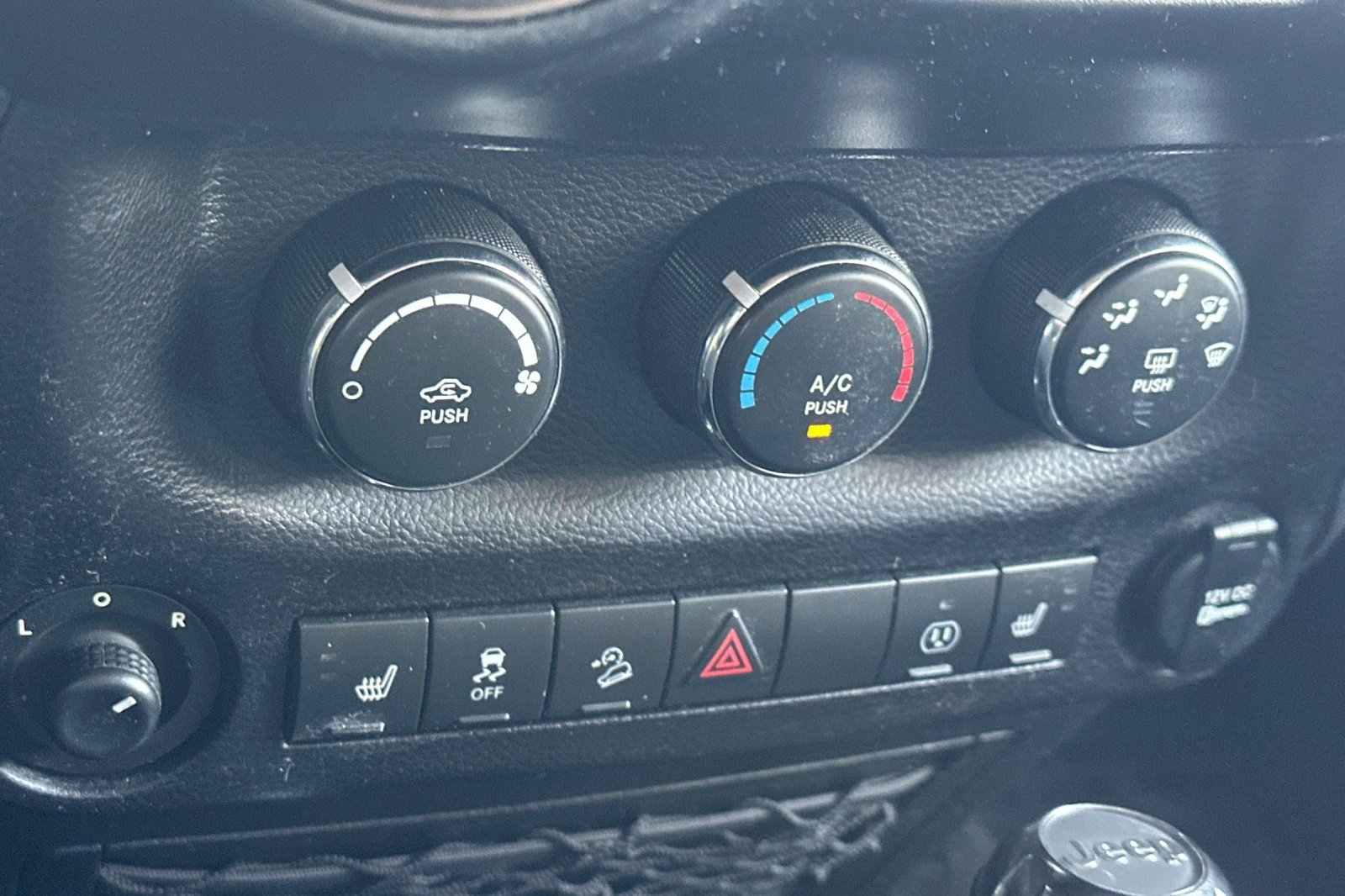 Used 2017 Jeep Wrangler 75th Anniversary image 23