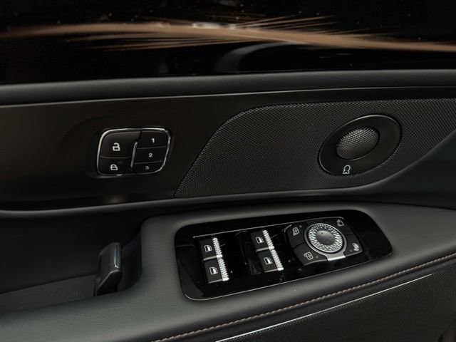 Used 2026 Lincoln Nautilus Reserve w/ Jet Appearance Package image 14