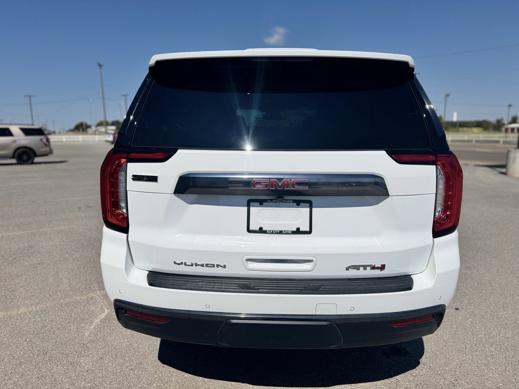 Used 2024 GMC Yukon AT4 w/ Technology Package image 7
