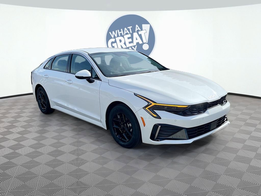 Certified 2025 Kia K5 LXS image 3