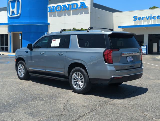 Used 2024 GMC Yukon XL SLT w/ SLT Luxury Package AWD/4WD image 6