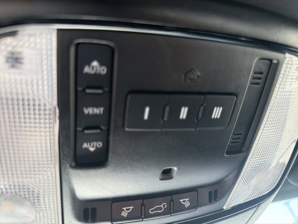 Used 2021 Dodge Durango GT RWD image 17
