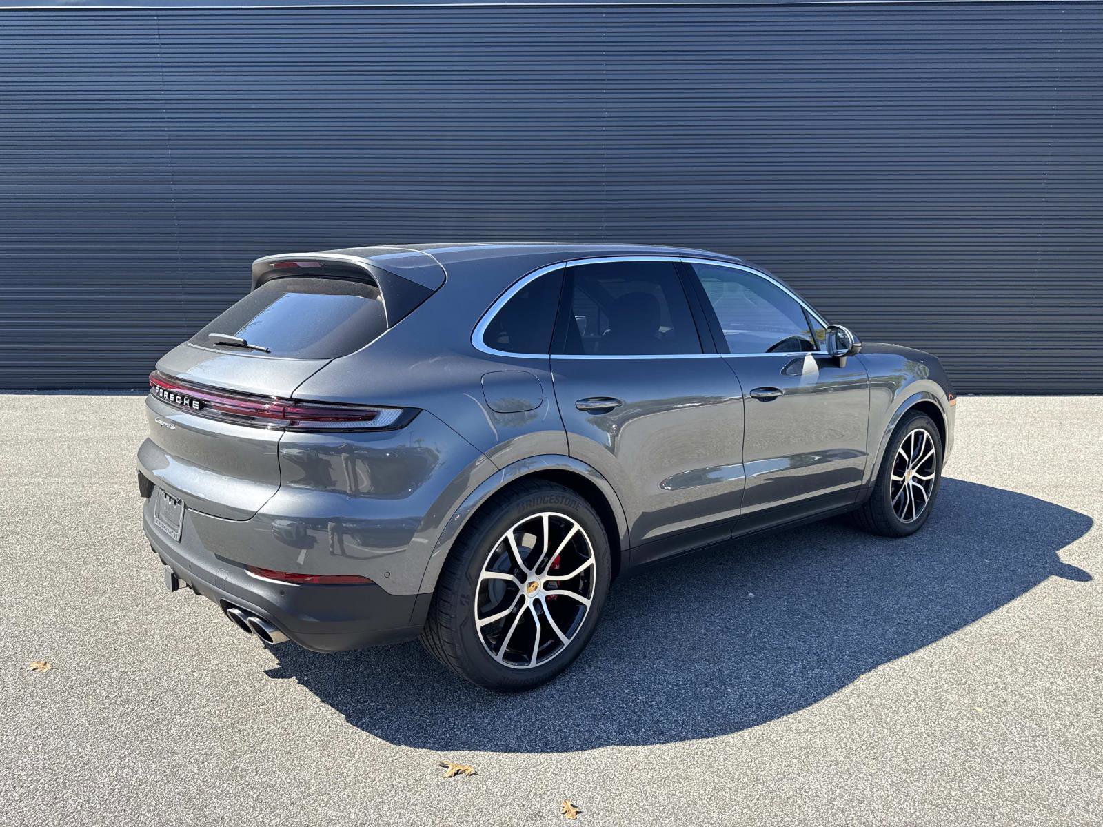 Certified 2024 Porsche Cayenne S image 7