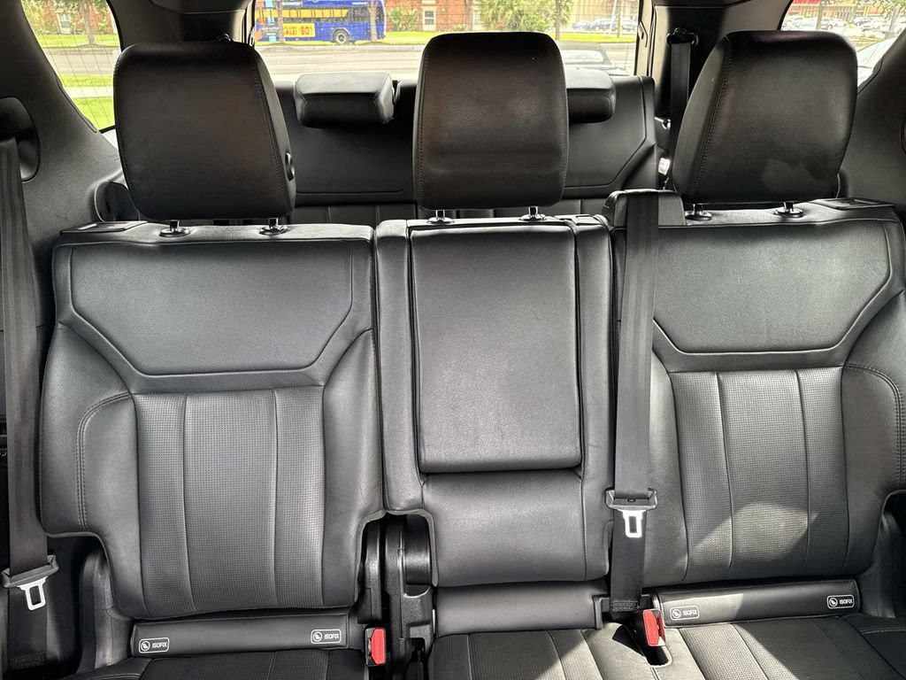 Used 2019 Land Rover Discovery HSE AWD/4WD image 11